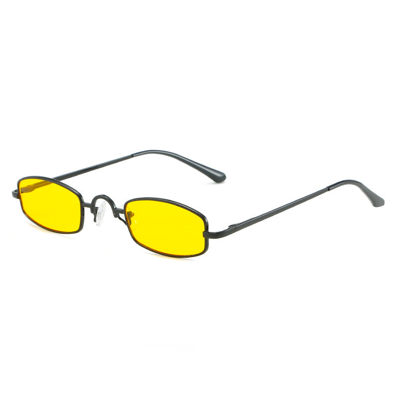 Women's fashionable sunglasses in futuristic design Bowlift