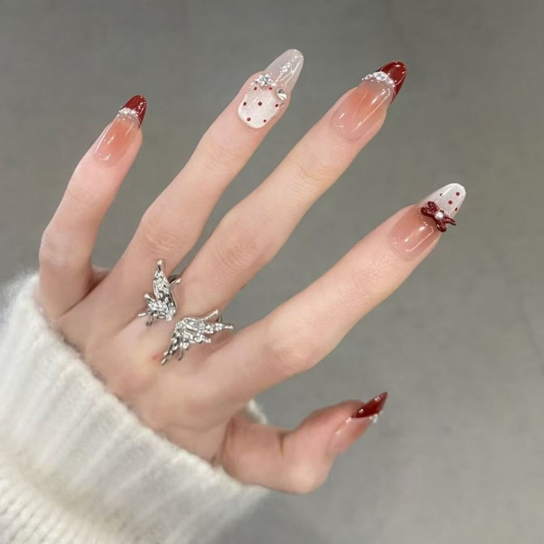 Artificial nails with elegant ombre look Bowlift