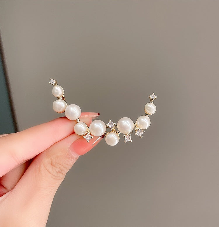 Elegant pearl earrings Bowlift
