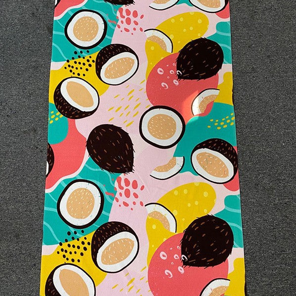 Beach towel with tropical flamingo design Bowlift