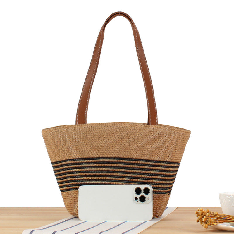 Beach bag with braided pattern and elegant leather handles Bowlift