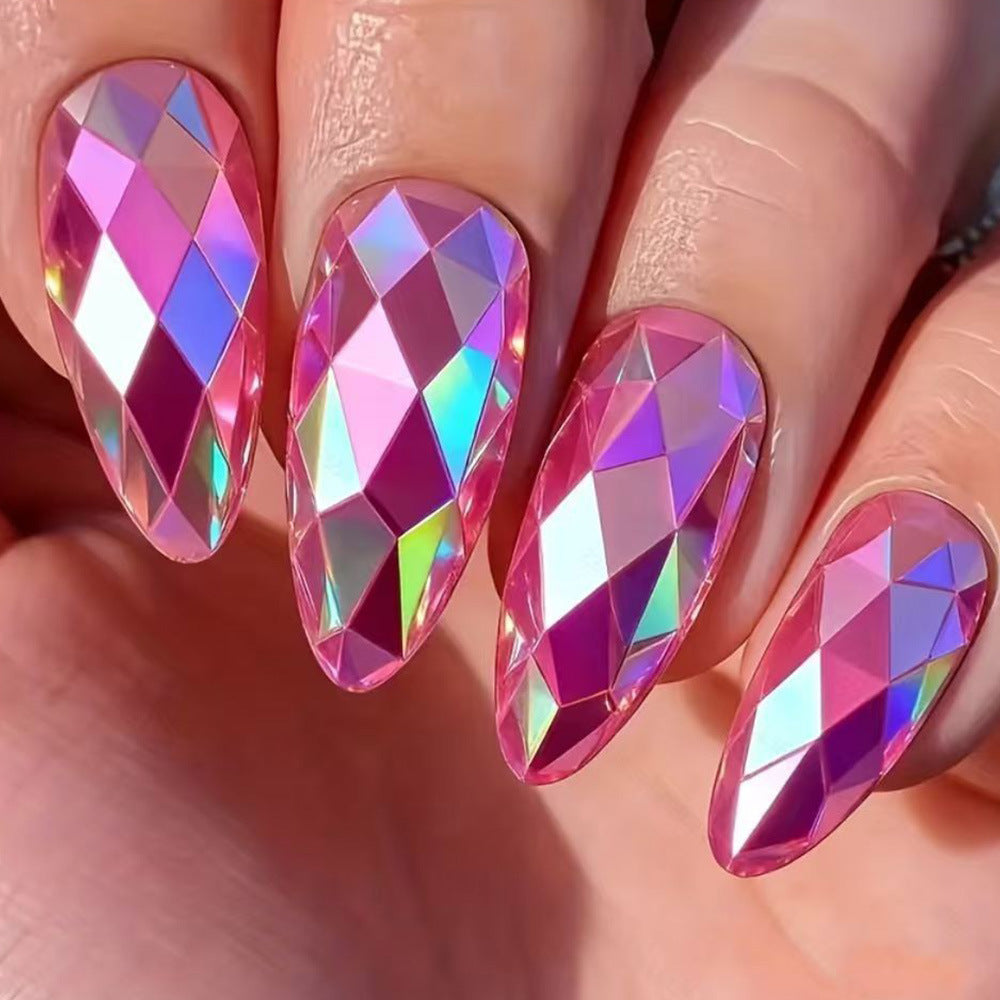 Artificial nails with geometric crystal design Bowlift