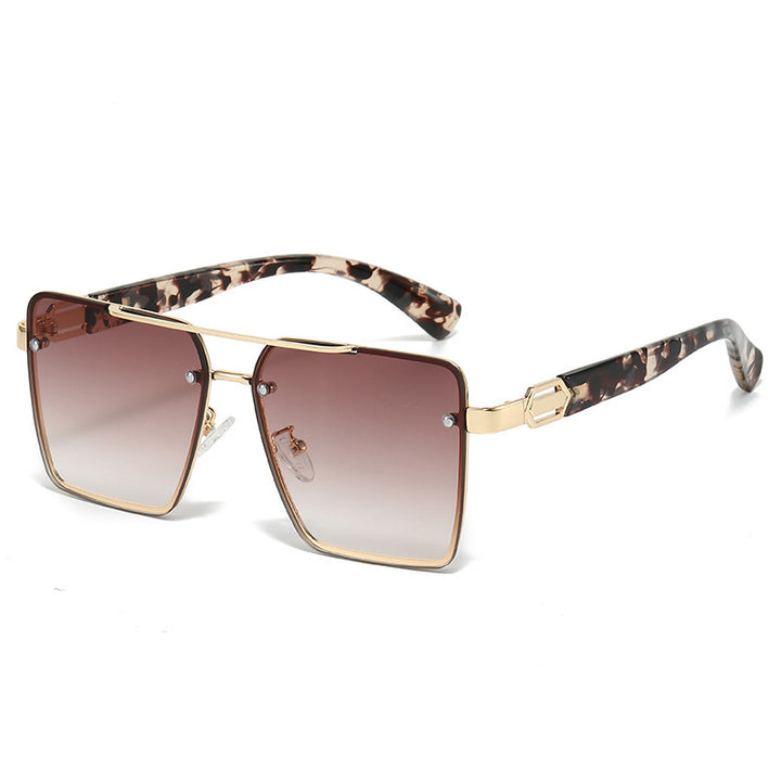 Women square sunglasses with elegant metal frame Bowlift