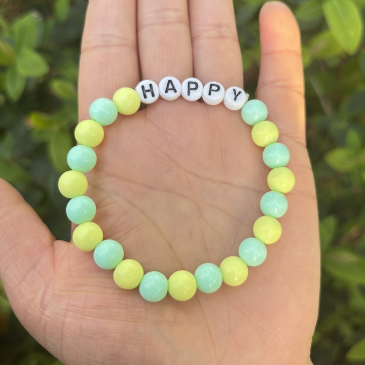 Friendship bracelet made of pastel beads Bowlift