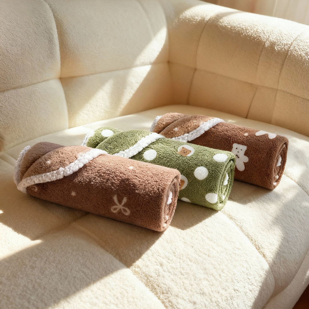 Women Cozy and High-Quality Bedspread Bowlift