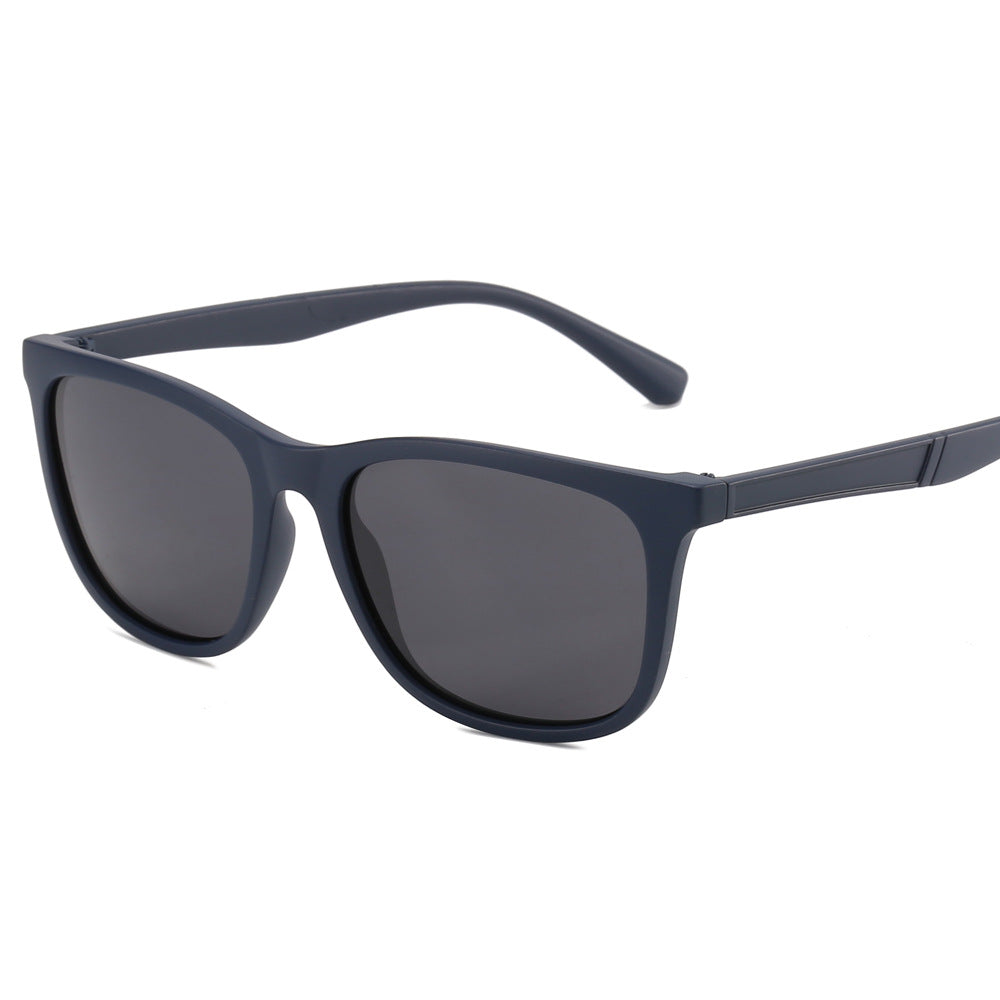 Women's fashionable sunglasses with sturdy matte frame Bowlift