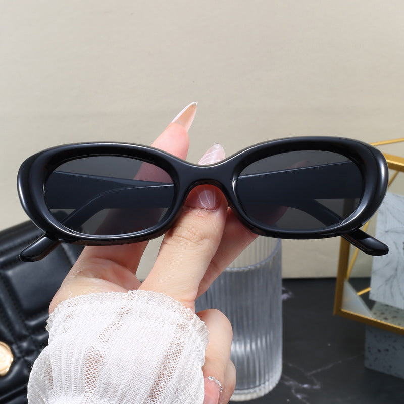 Women's fashionable sunglasses with oval design and UV protection Bowlift