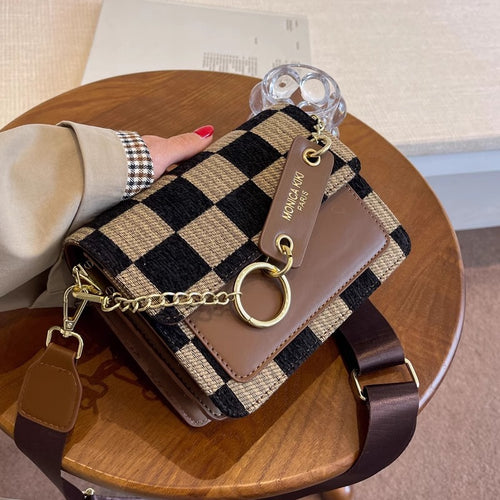 Fashion-Forward Structured Crossbody Bag Bowlift