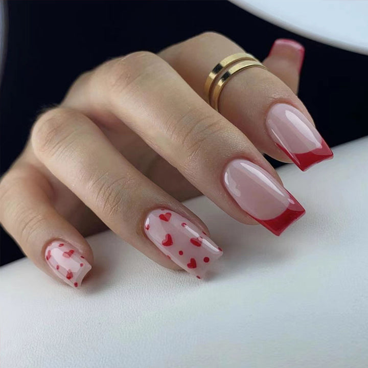 Artful nail extensions with an elegant leaf pattern Bowlift