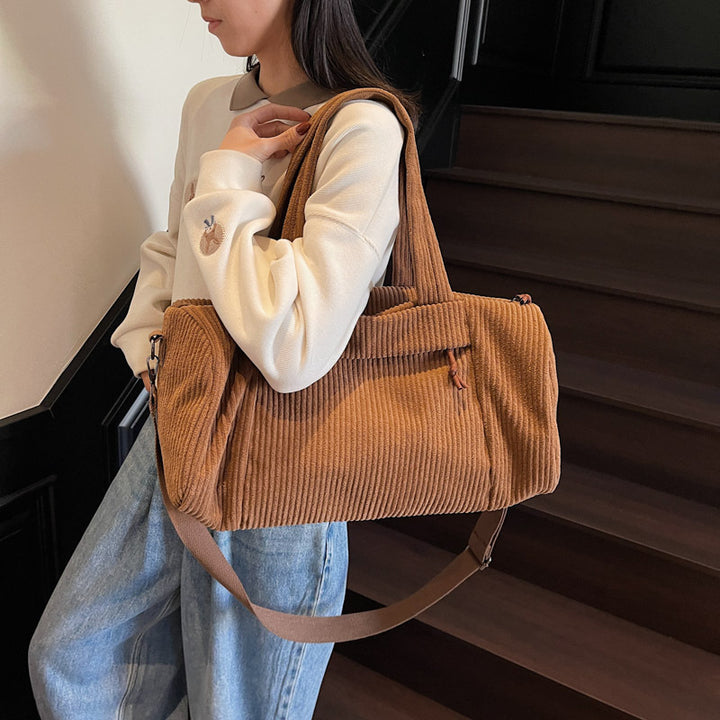 Sporty Travel Bag Made of Soft Cord Material with Adjustable Shoulder Strap Bowlift