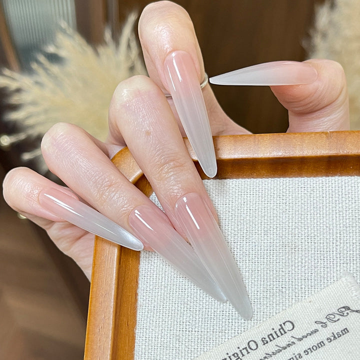 Elegant Nail Art Press-On Nails Bowlift