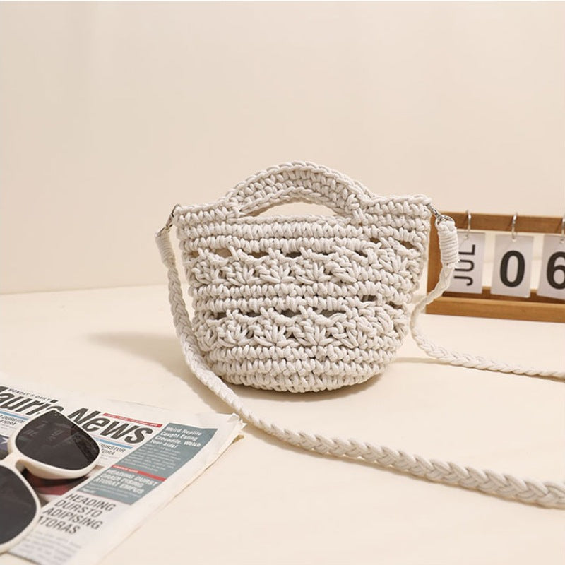 Playful macrame handbag with textured surface Bowlift