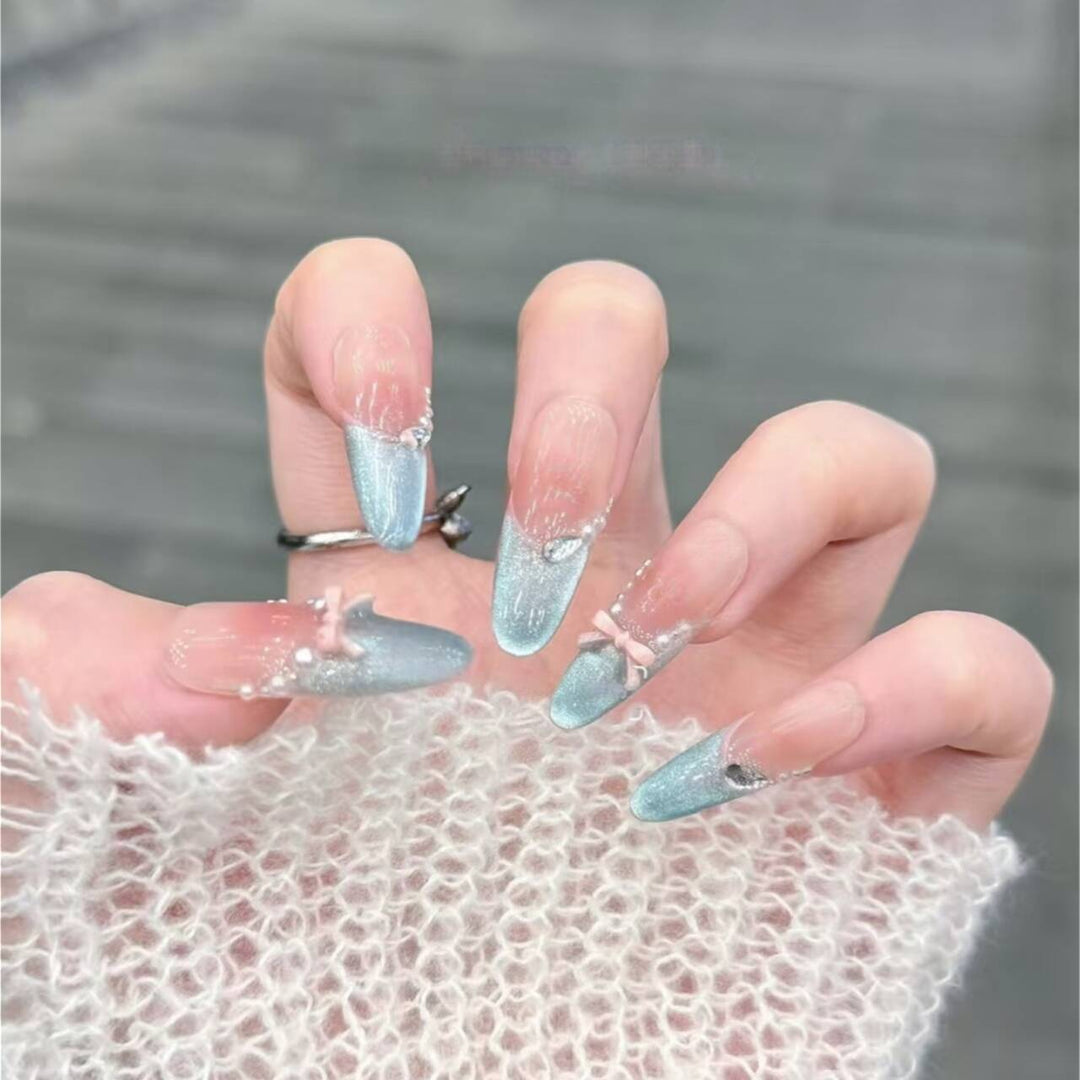 Decorative Press-On Nail Design Set Bowlift