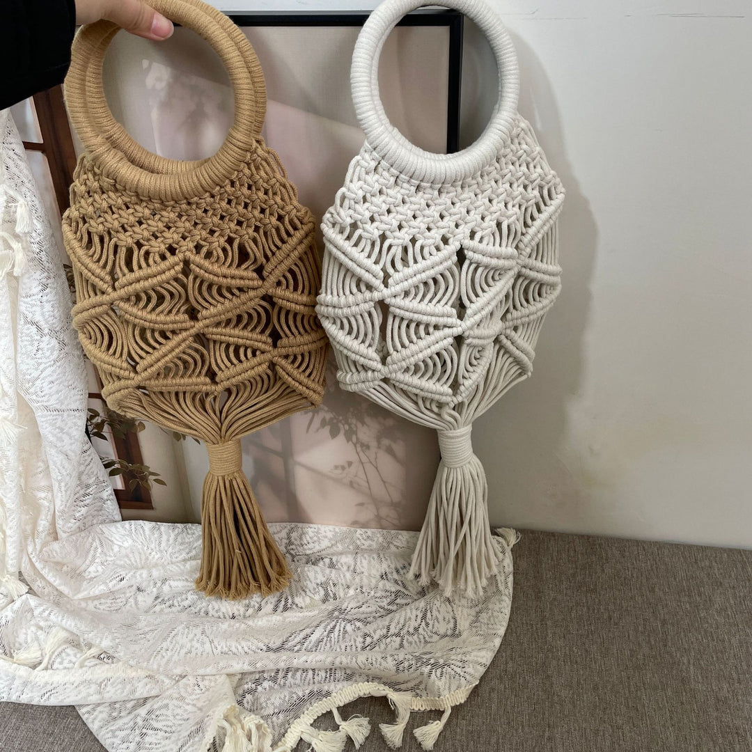 Hand-knotted macramé bag with tassels Bowlift