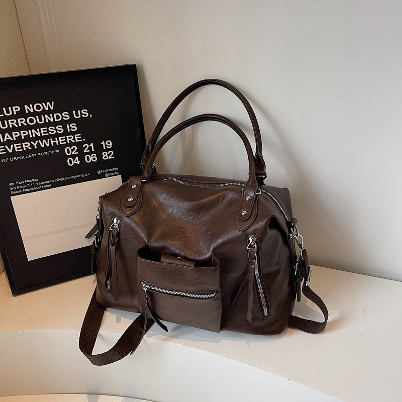 Luxurious everyday handbag Bowlift