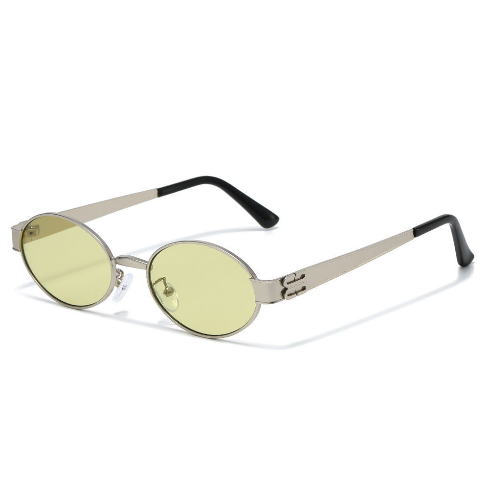 Vintage-Inspired Oval Sunglasses Bowlift