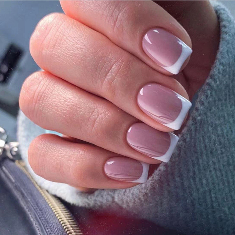French Tip Press-On Nail Set Bowlift