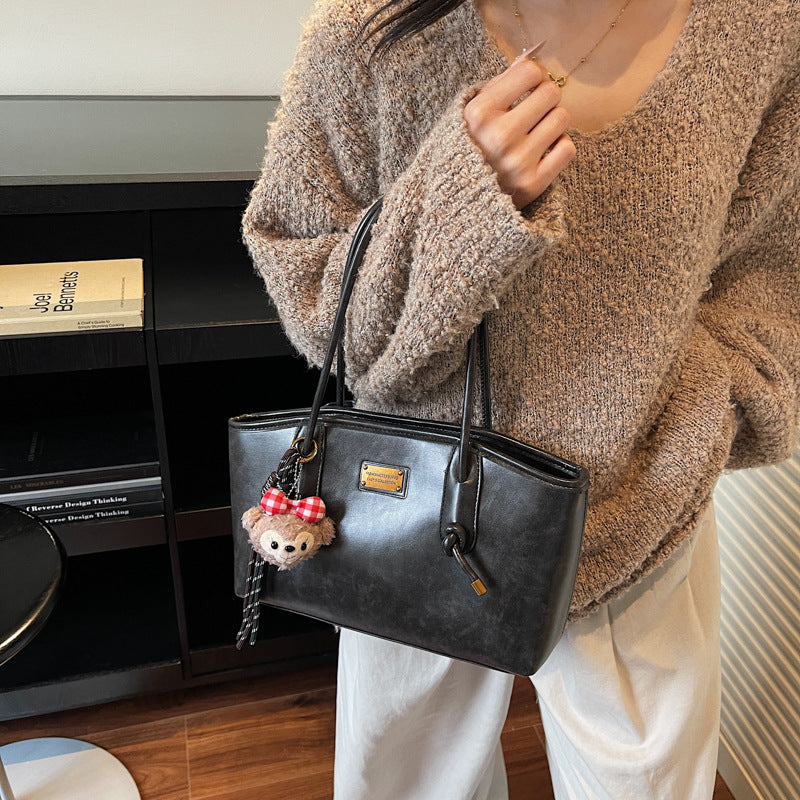 Elegant Structured Leather Tote Bowlift