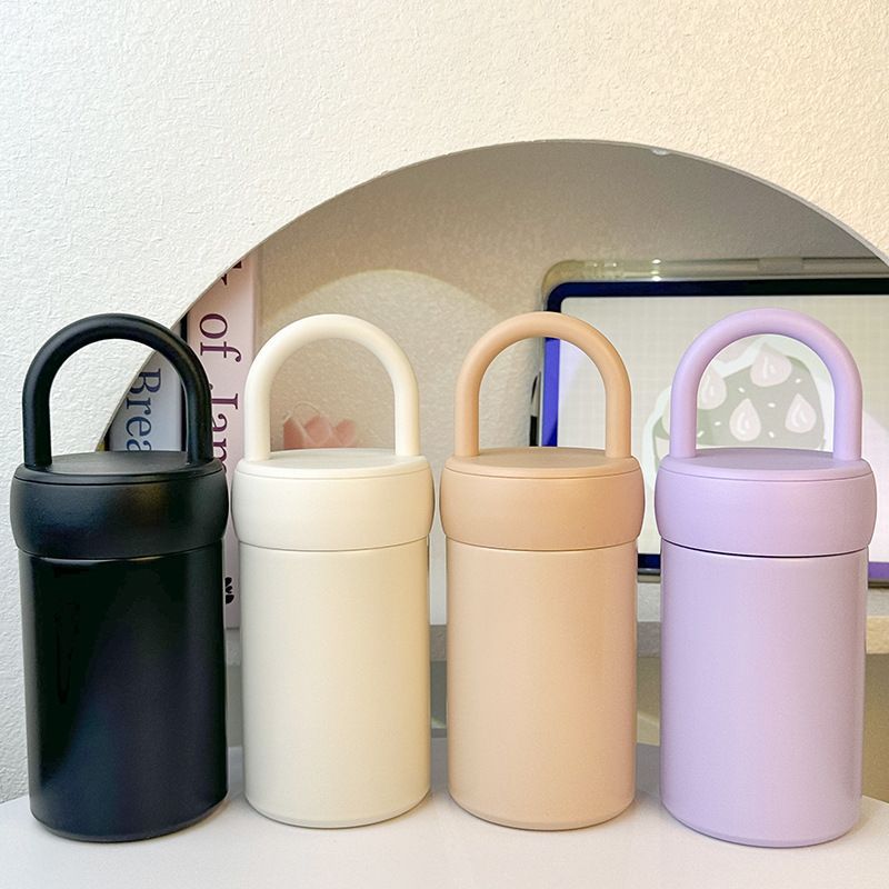 Women’s insulated container with secure carrying lid Bowlift