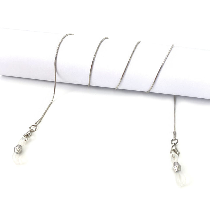 Minimalist Eyewear Chain Bowlift