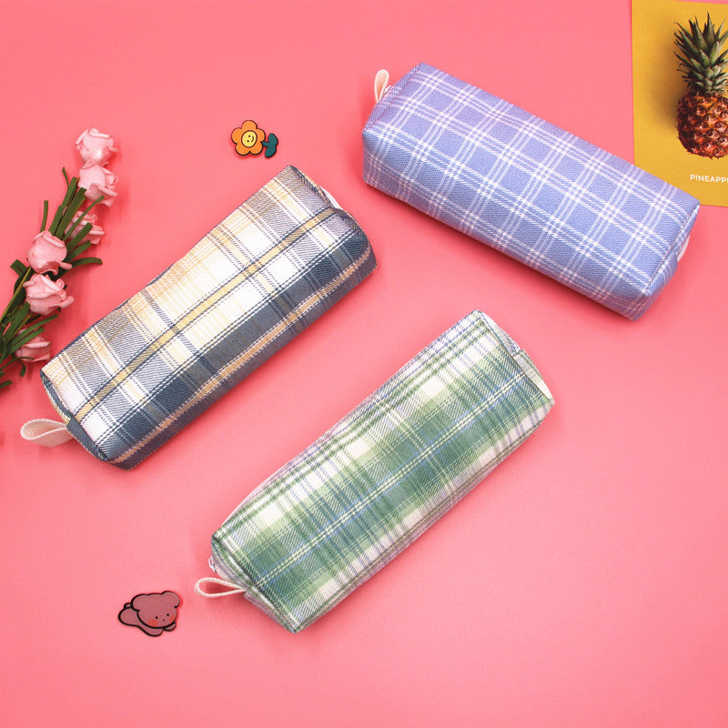 Textured Plaid Pencil Case Bowlift