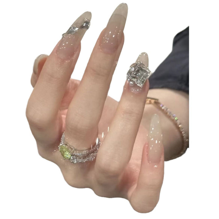 Glamorous Rhinestone-Embellished Press-On Nail Extensions Bowlift