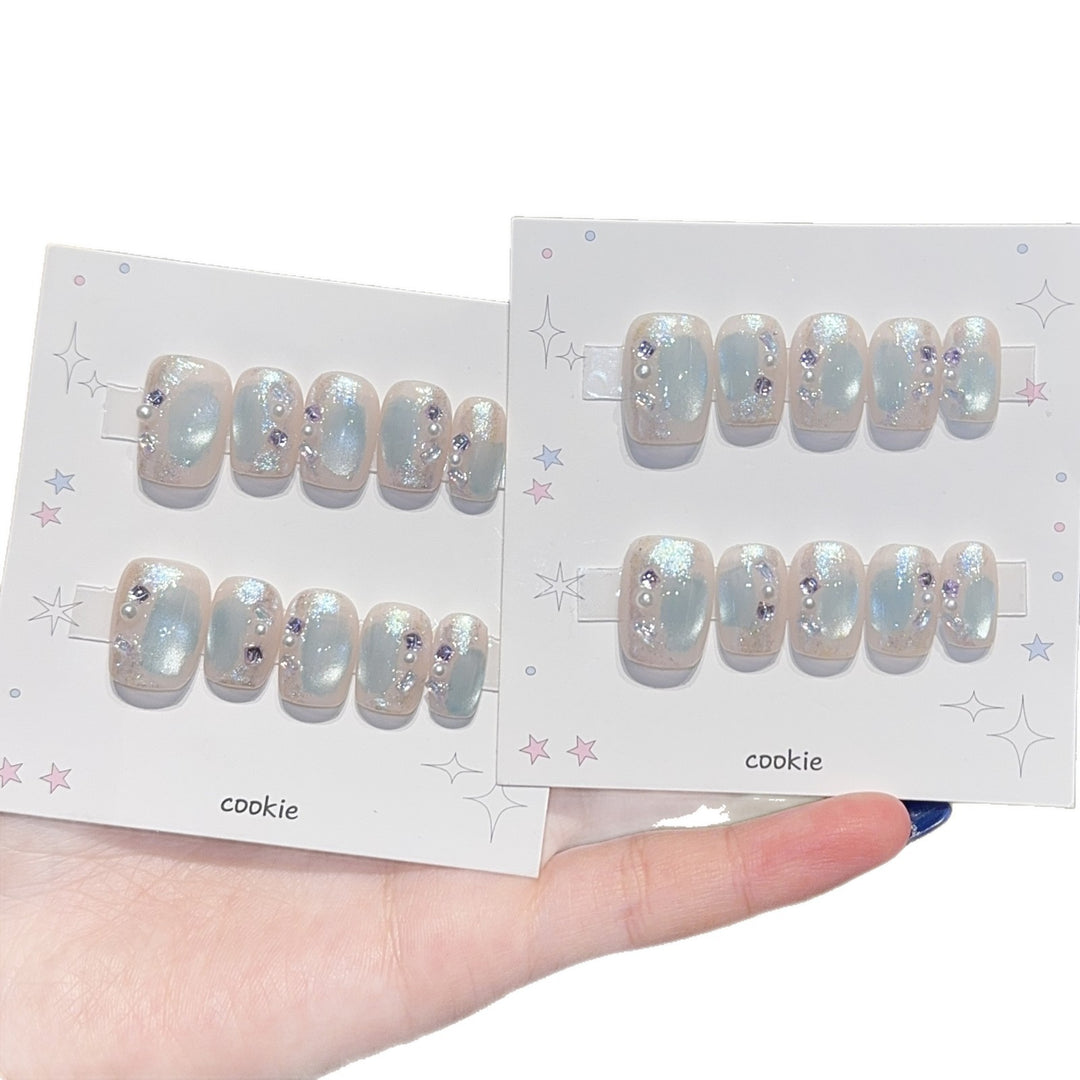 Artificial nails with pearl and glitter decoration Bowlift