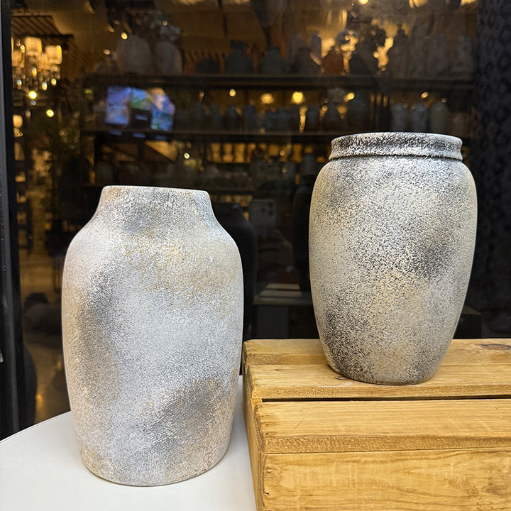 Elegant Ceramic Vase Bowlift
