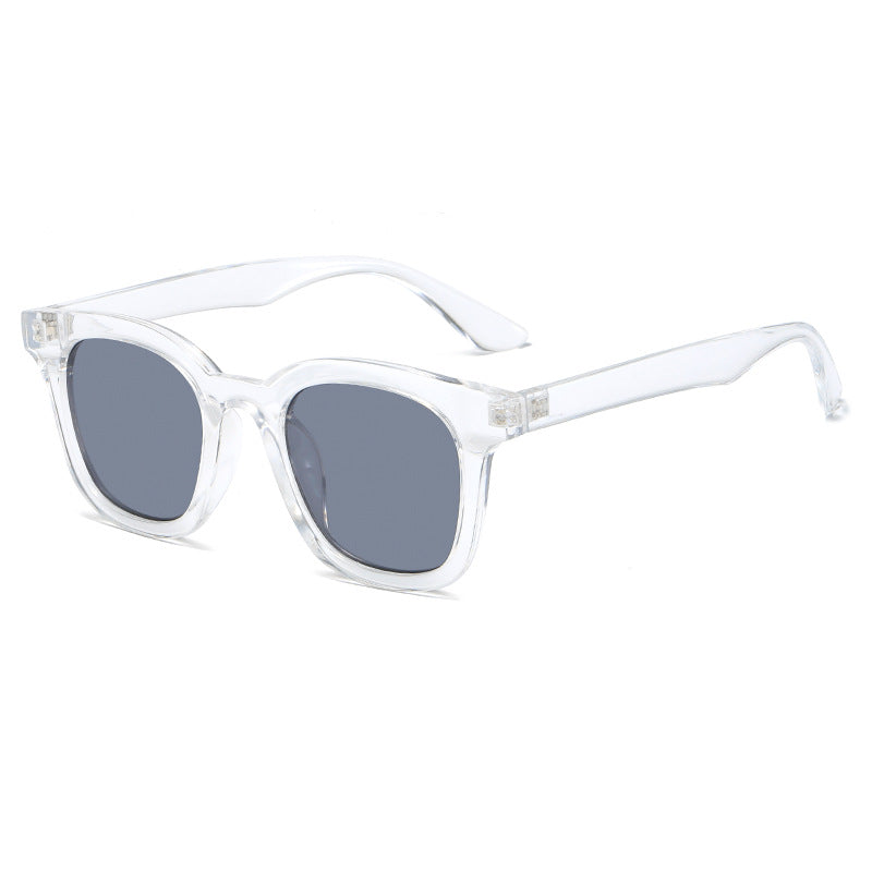 Ladies Fashionable Oversized Sunglasses with Luxurious Design Bowlift