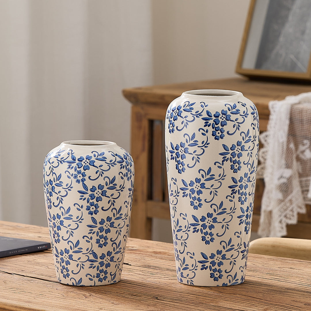 Elegant ceramic vase in floral pattern Bowlift