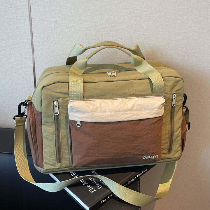 Versatile Multi-Compartment Duffle Bag