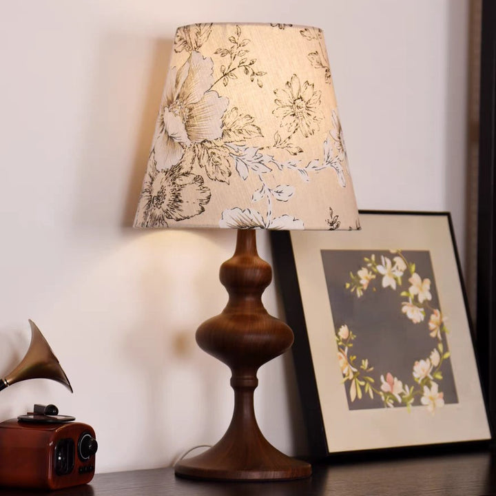 Artistic Floral Patterned Table Lamp