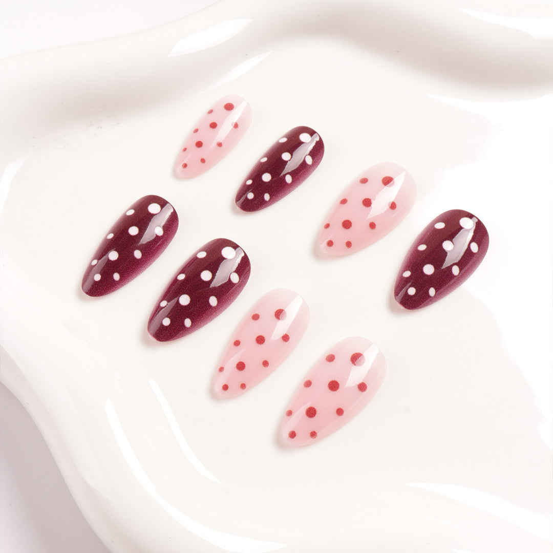 Polka Dot Nail Art Design Bowlift