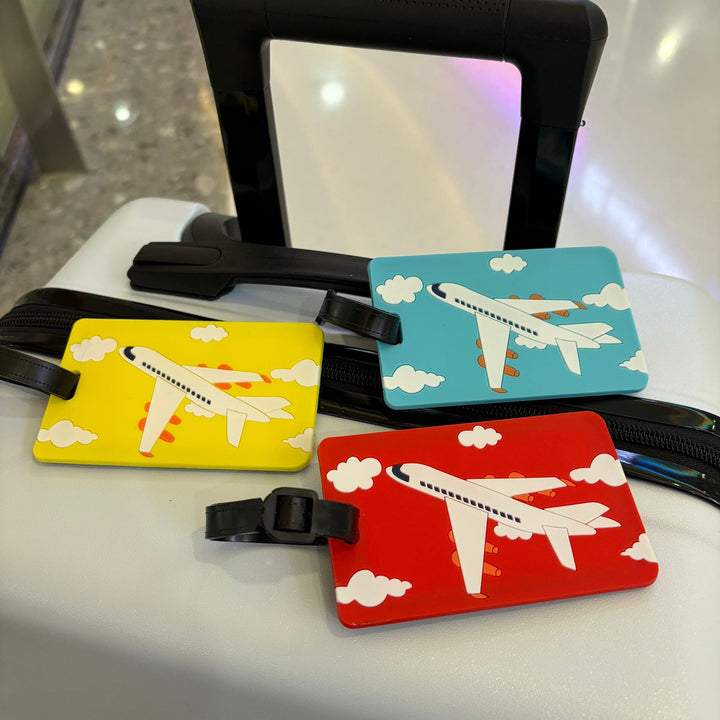 Airplane-Themed Luggage Tag Bowlift