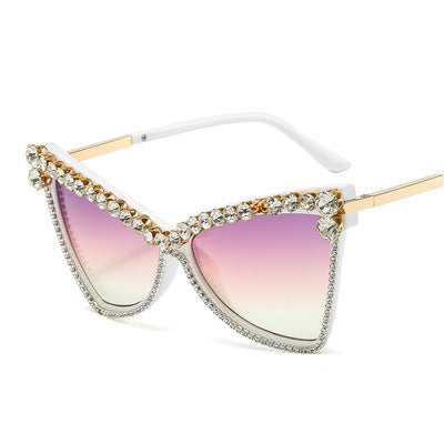 Ladies extravagant oversized sunglasses with gemstones Bowlift
