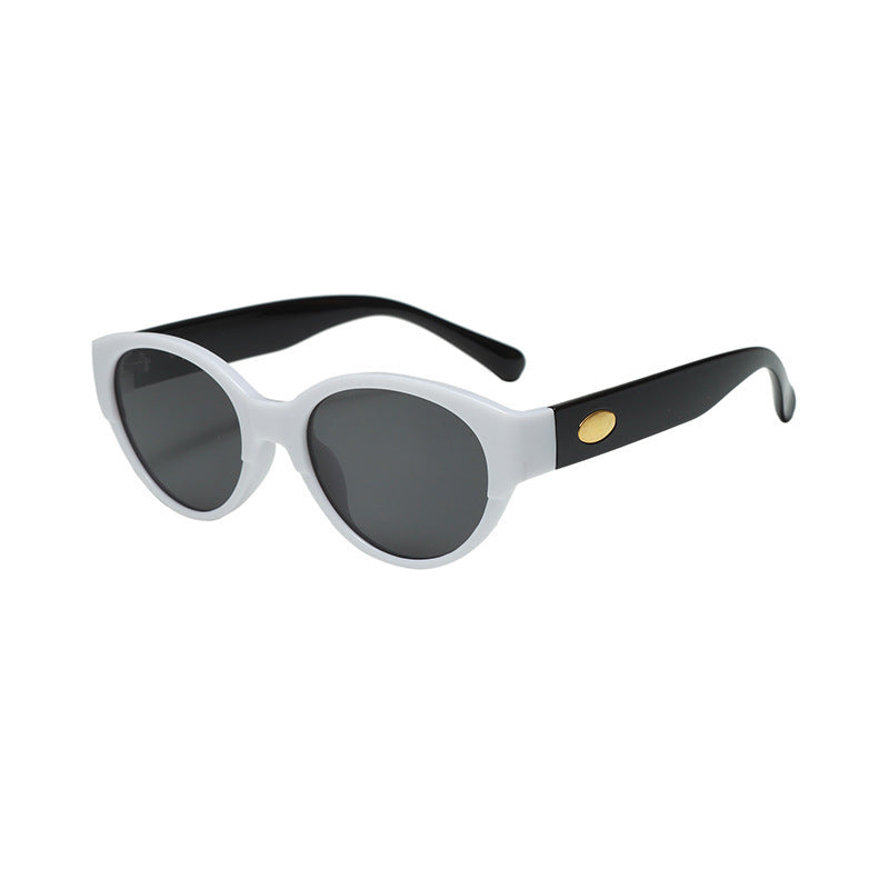 Women's fashionable retro sunglasses in contemporary style Bowlift