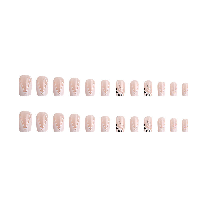 Artificial nail set with geometric accents and elegant design Bowlift