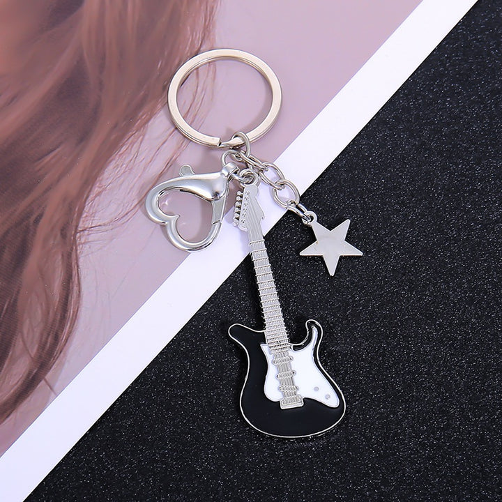 Keychain with guitar design Bowlift