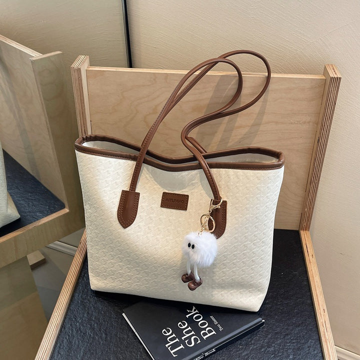 Elegant Structured Tote Bag Bowlift