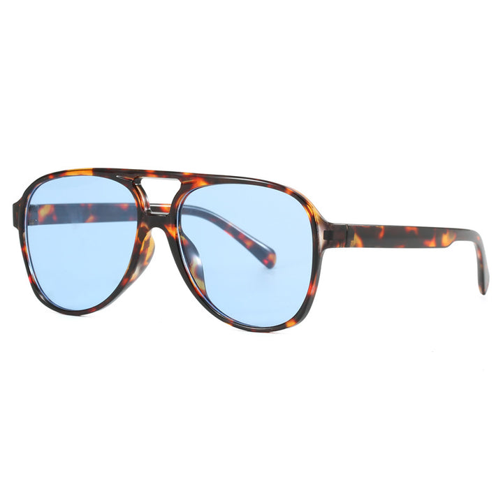 Women’s Oversized Sunglasses with Sporty Design Bowlift
