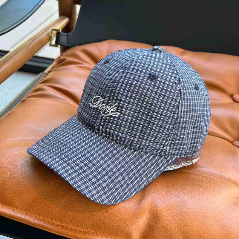 Men's Casual Checkered Baseball Cap Bowlift