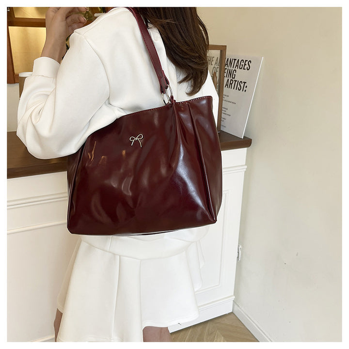 Elegant Glossy Hobo Handbag Bowlift