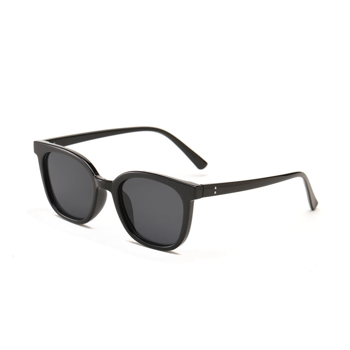 Ladies fashionable sunglasses with modern plastic frame Bowlift