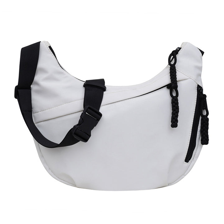Practical shoulder bag with innovative carrying system Bowlift