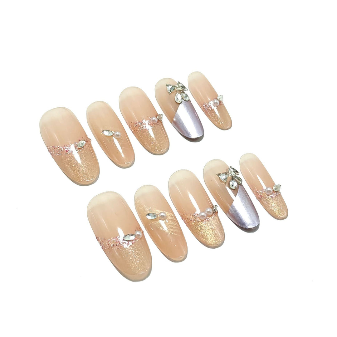 Glamorous Nail Set with Rhinestones Bowlift
