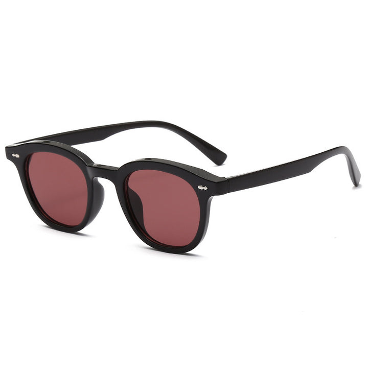 Ladies stylish sunglasses with classic retro design Bowlift