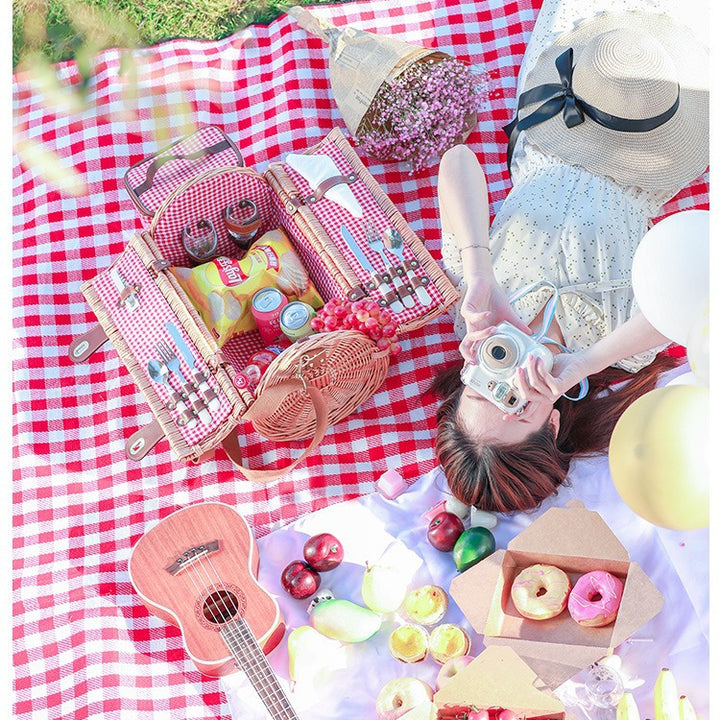 Ladies Picnic Basket Bowlift