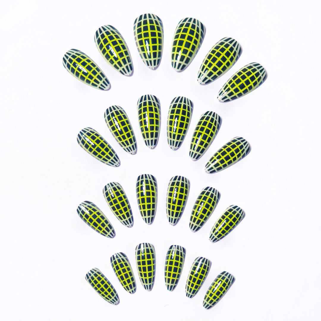 Creative Art Nails with Modern Net Design Bowlift