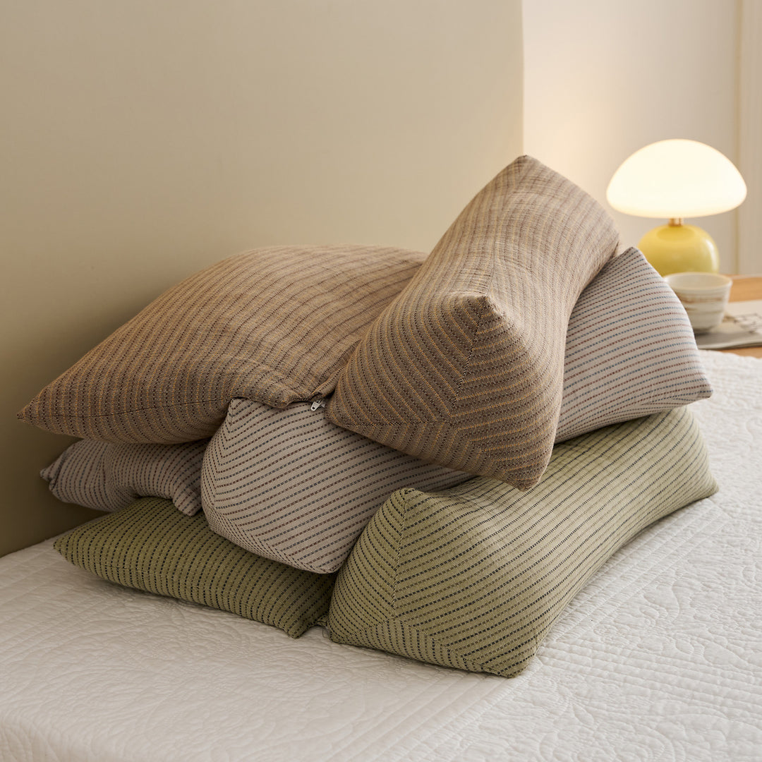 Ergonomic sleeping pillow with adjustable support Bowlift