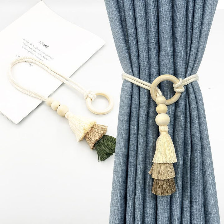 Decorative curtain holder with tassels Bowlift